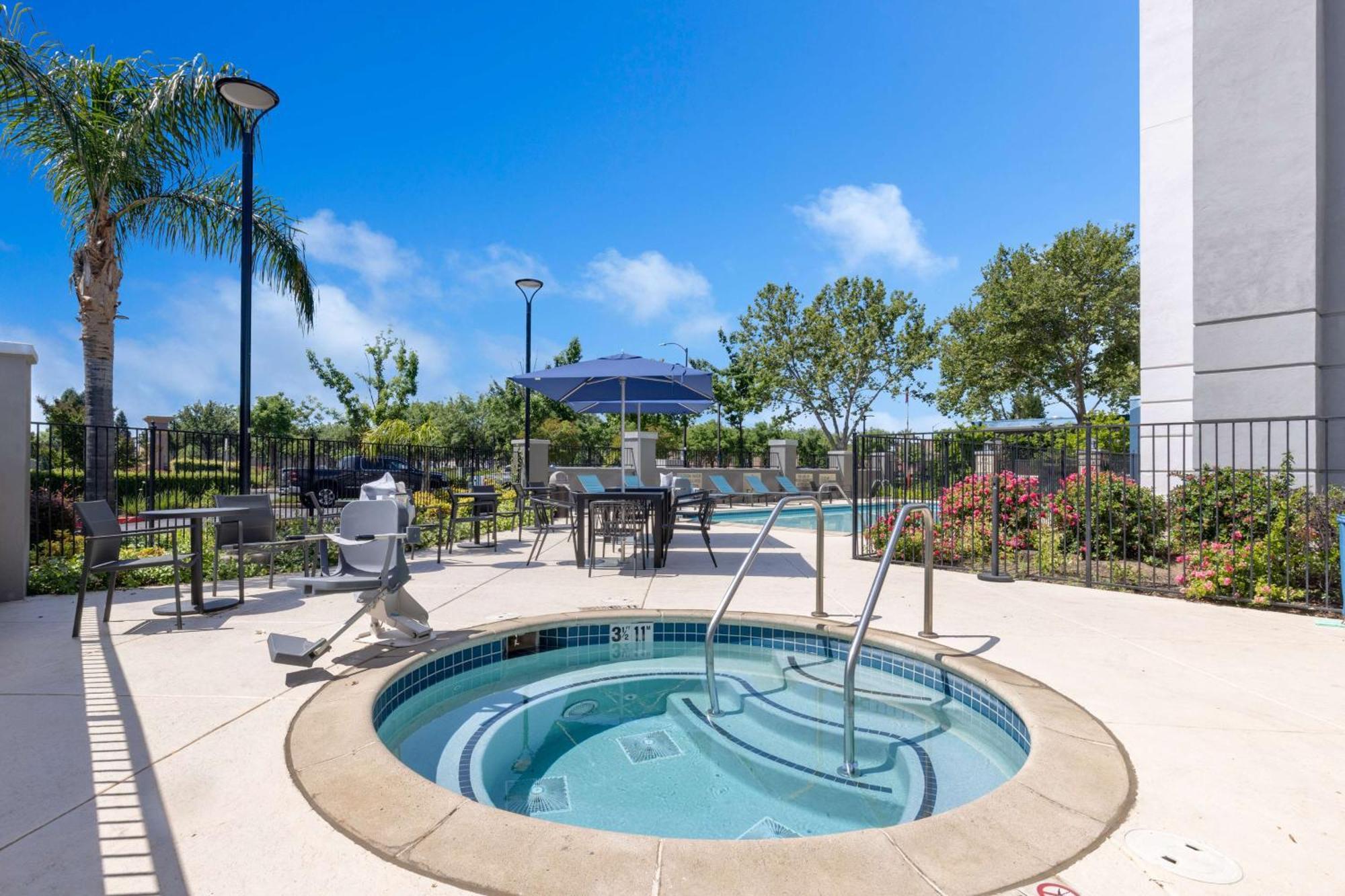 Hampton Inn & Suites Yuba City Buitenkant foto